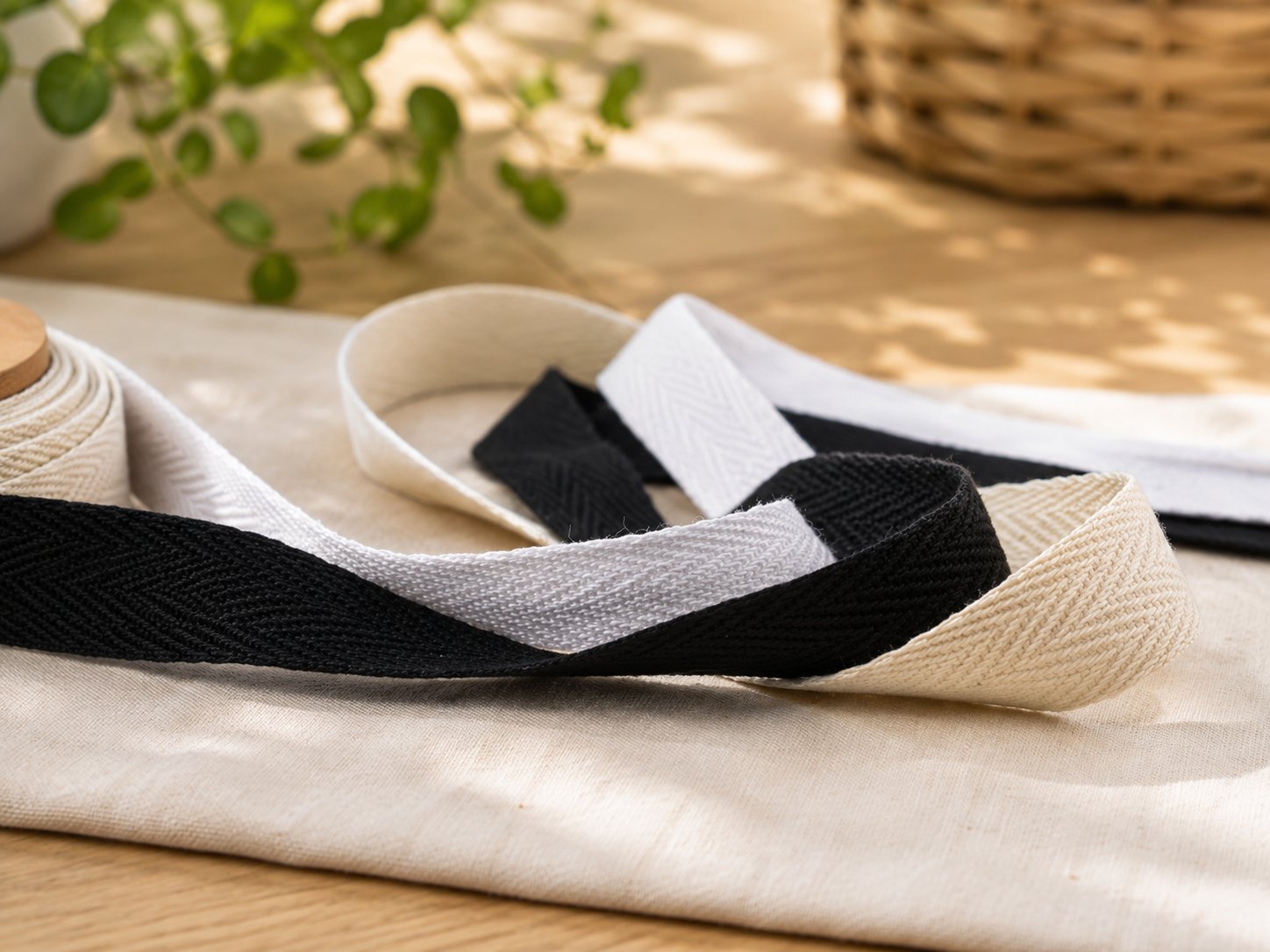 Cotton and polyester tape